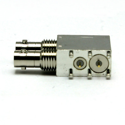 Micro BNC Right Angle 2 Way Bulkhead PCB Jack - Image 4